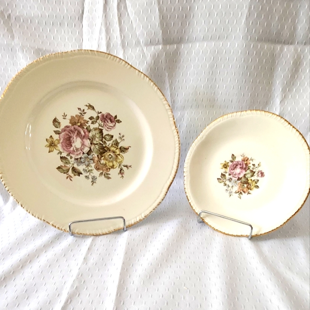 Cunningham and Pickett Gold Trim Plate Set